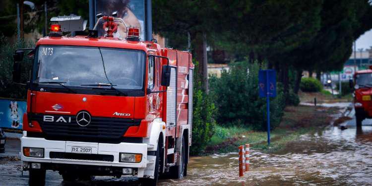 «Πνίγηκε» η Ήπειρος από την κακοκαιρία - Πού εντοπίζονται τα μεγαλύτερα προβλήματα