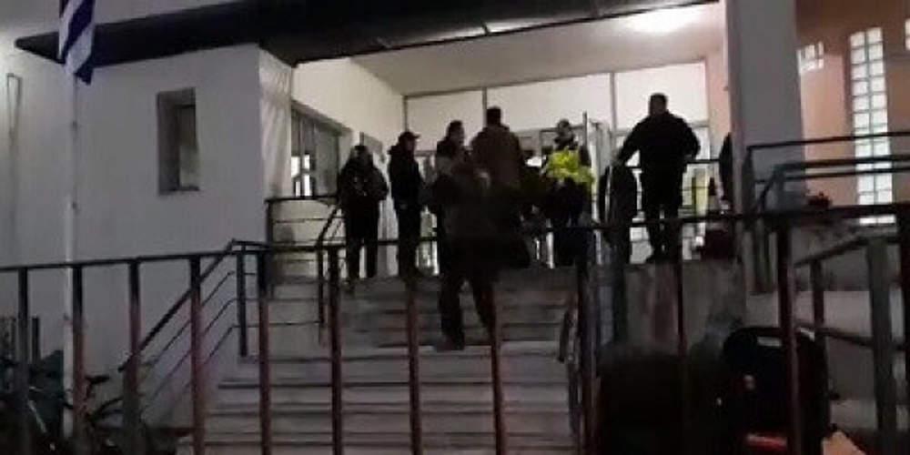 Δέκα προσαγωγές στις Σέρρες για διαμαρτυρίες σε ομιλία του Παπαδημούλη