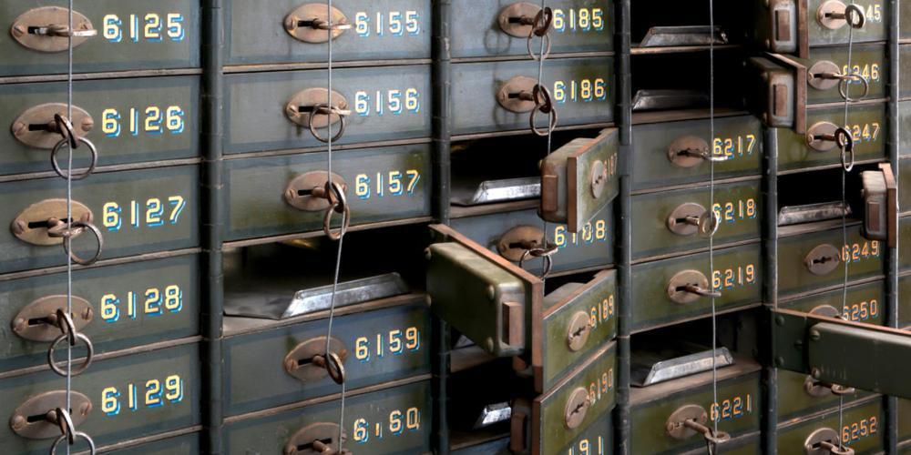 Η Εφορία βάζει το μάτι τις τραπεζικές θυρίδες - «Κυνήγι» και στις τράπεζες