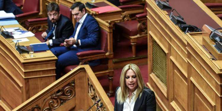 Δεν αποδίδουν θετικά μέτρα και «πασοκοποίηση»