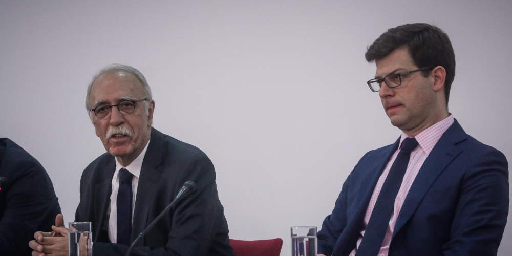 Πολλά ερωτηματικά από τον απάντηση του υπ. Μεταναστευτικής Πολιτικής για την αγορά επίπλων του Τόλκα