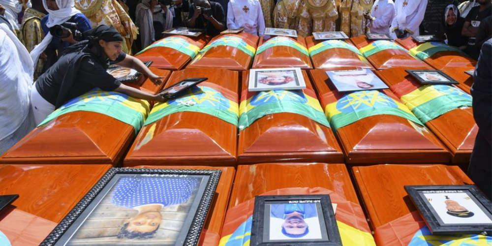 Θρήνος και αναπάντητα ερωτηματικά για τα θύματα της αεροπορικής τραγωδίας της Ethiopian Airlines