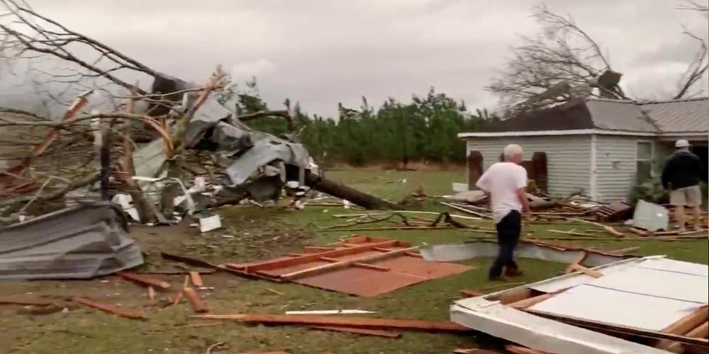 Τραγωδία από ανεμοστρόβιλο στην Αλαμπάμα: Δεκάδες νεκροί και μεγάλες ζημιές [εικόνες & βίντεο]