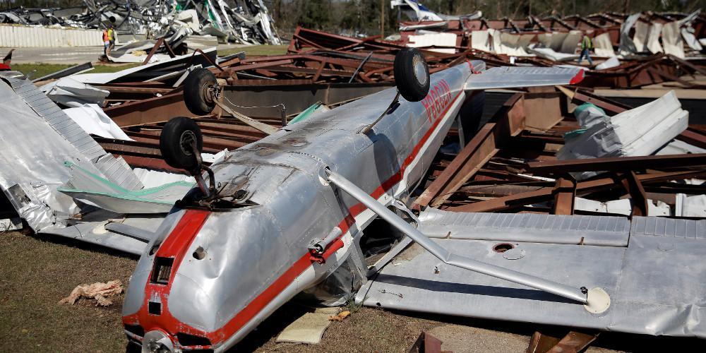 Τουλάχιστον 7 αγνοούμενοι μετά το φονικό χτύπημα ανεμοστρόβιλων στις ΗΠΑ