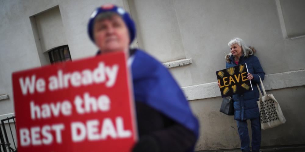 «Αχτίδα» ελπίδας για Brexit με συμφωνία στην ΕΕ