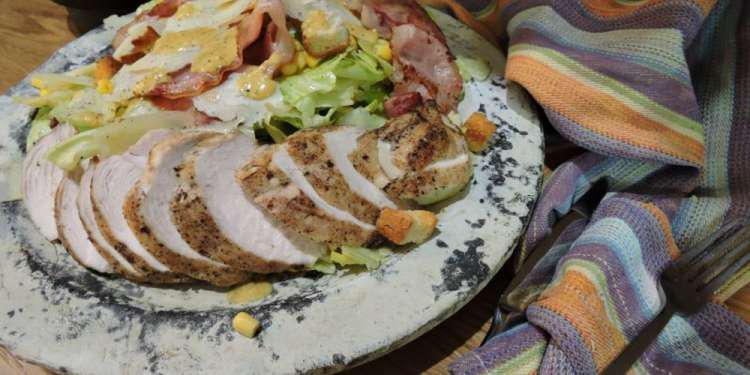 Η συνταγή της ημέρας: Σαλάτα του Καίσαρα από τον Πέτρο Συρίγο