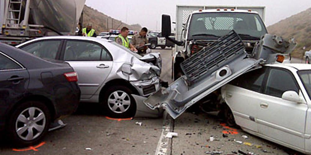 Τρομακτική καραμπόλα 50 οχημάτων με 30 τραυματίες στο Λος Άντζελες [βίντεο]