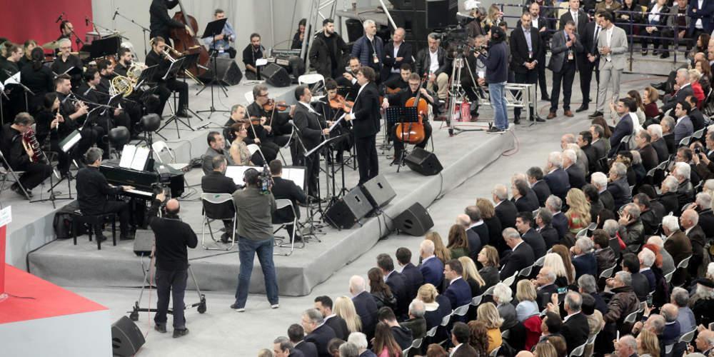 Το «Καλημέρα Ηλιε» δόνησε το συνέδριο του ΚΙΝΑΛ παρά την απαγόρευση της Μυρσίνης Λοΐζου [βίντεο]