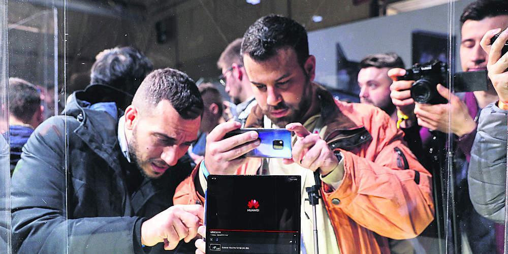 Smartphones τέλος! Έρχονται τα… foldables