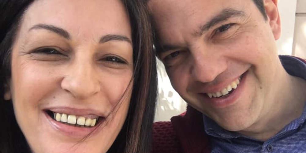 Καταγγελίες πως η Μυρσίνη Λοΐζου λάμβανε τη σύνταξη της νεκρής μητέρας της και δικάζεται για χρέη στο Δημόσιο