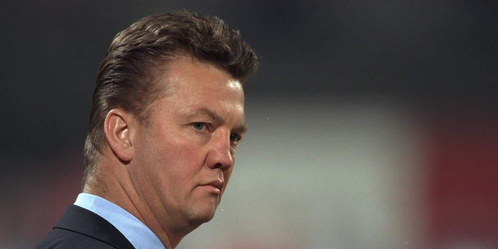 Αποσύρθηκε από τον προπονητική ο Λουίς Φαν Χάαλ