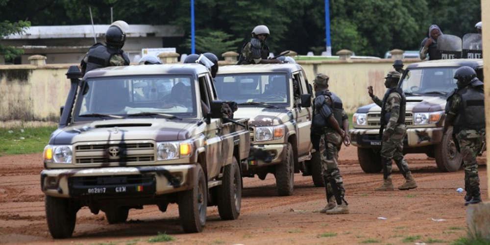 Μακελειό στο Μαλί: Επίθεση τζιχαντιστών σε στρατόπεδο - Πολλοί οι νεκροί και οι αγνοούμενοι