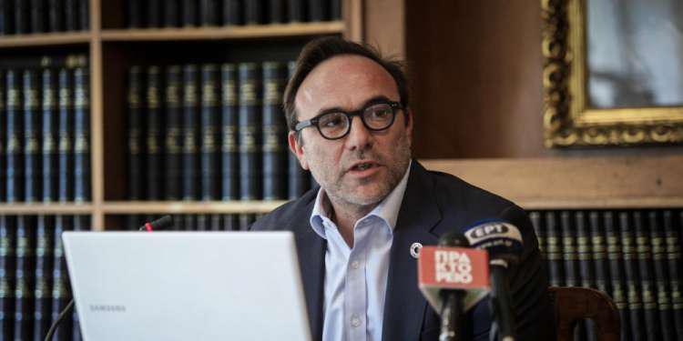 Θύμα κλοπής έπεσε ο Πέτρος Κόκκαλης [εικόνα]