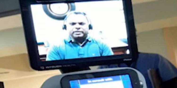 Γιατρός-ρομπότ ανακοίνωσε μέσω τηλεδιάσκεψης σε 78χρονο ότι… πεθαίνει