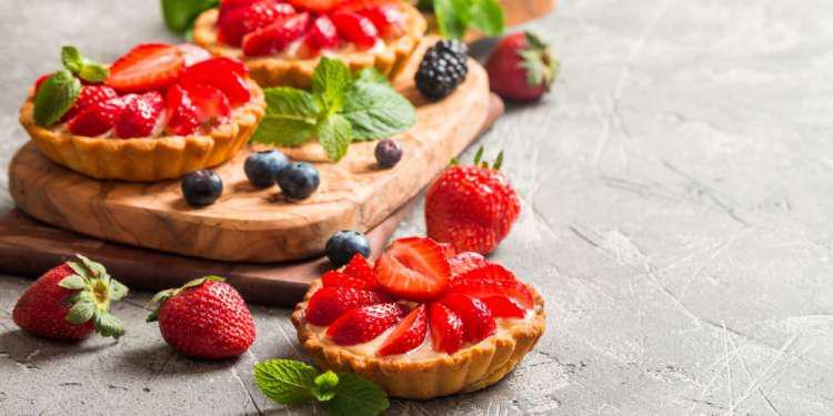 Η συνταγή της ημέρας: Ταρτάκια με κρέμα και φράουλες
