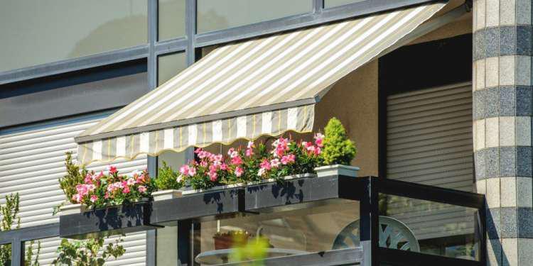 5 τέντες για πολύ αέρα που θα σώσουν το μπαλκόνι σου!