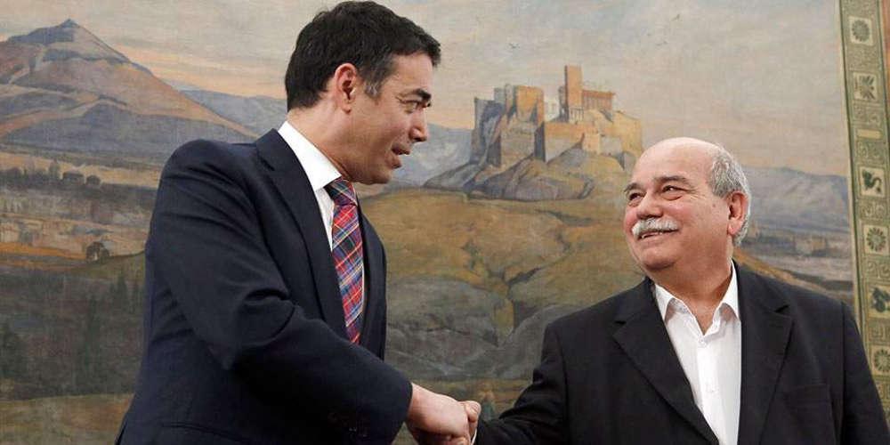 Τι είπαν Βούτσης και Ντιμιτρόφ στη συνάντησή τους στην Βουλή