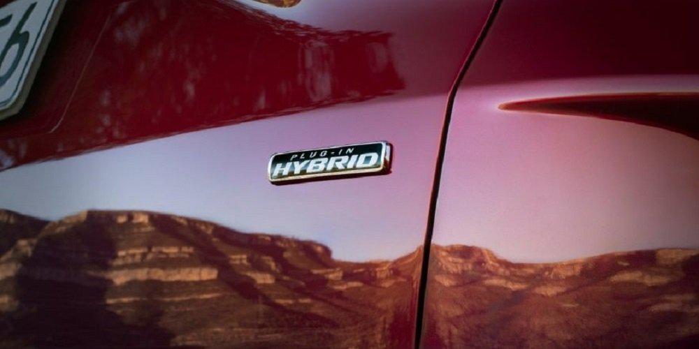 Η Ford κάνει άλμα προς την ηλεκτροκίνηση