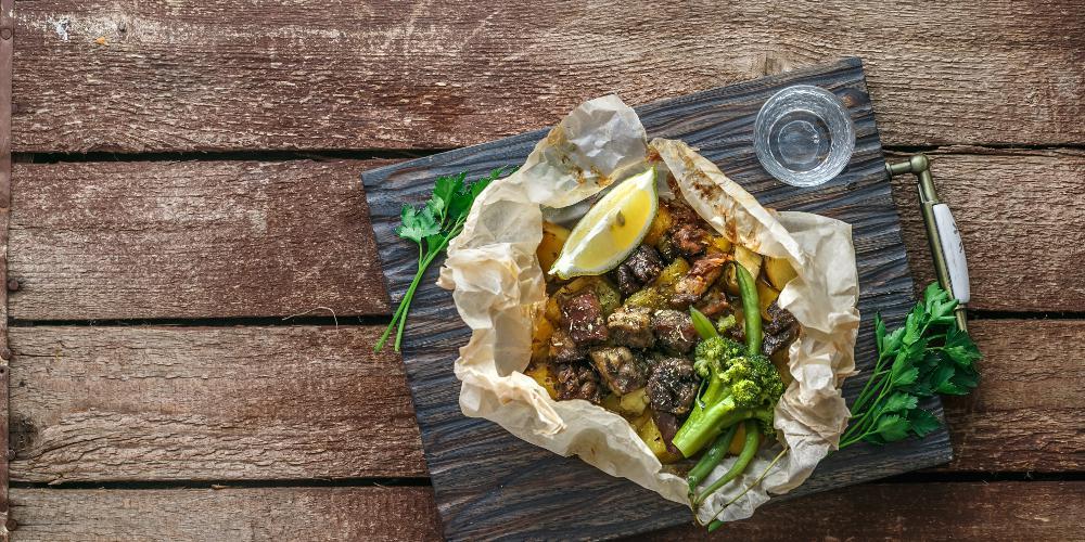 Η συνταγή της ημέρας: Αρνάκι κλέφτικο από τον Πέτρο Συρίγο