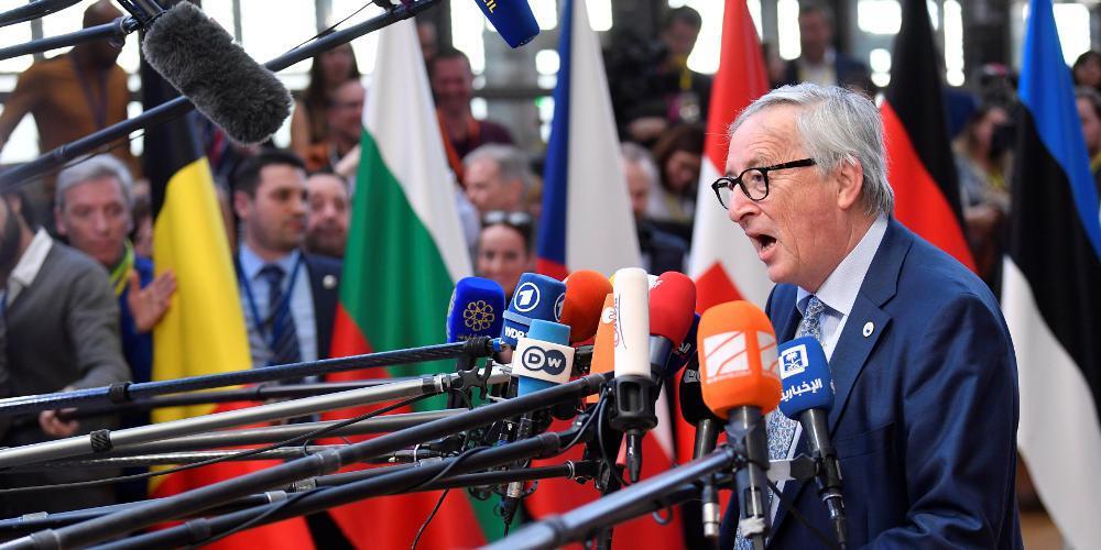 Γιούνκερ: Αν οι Βρετανοί απορρίψουν την συμφωνία για το Brexit τα πράγματα περιπλέκονται