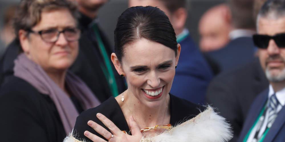 Υπάρχουν και αυτοί: Πρωθυπουργός πλήρωσε τα ψώνια μητέρας που ξέχασε την τσάντα της