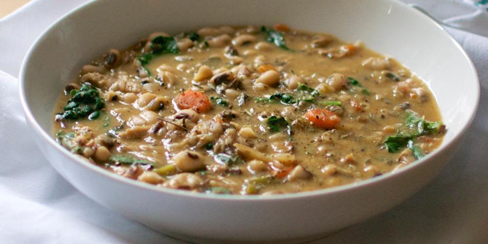 Η συνταγή της ημέρας: Μαυρομάτικα φασόλια με σπανάκι