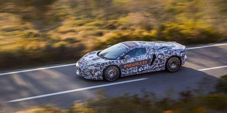 Η McLaren ετοιμάζει ένα νέο GT που υπόσχεται να «σπάσει τους κανόνες»
