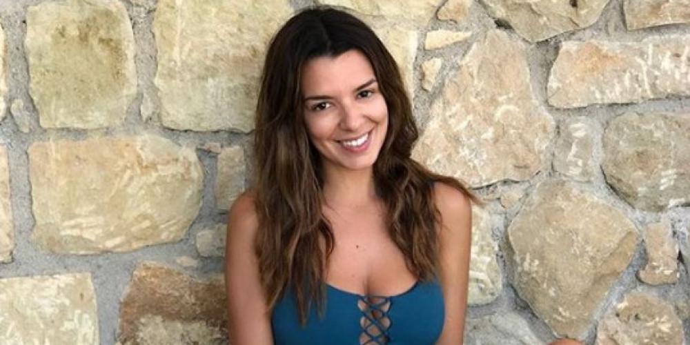 Η Νικολέττα Ράλλη εύχεται καλή βδομάδα με πληθωρικό μπούστο για άλλη μια φορά [εικόνα]