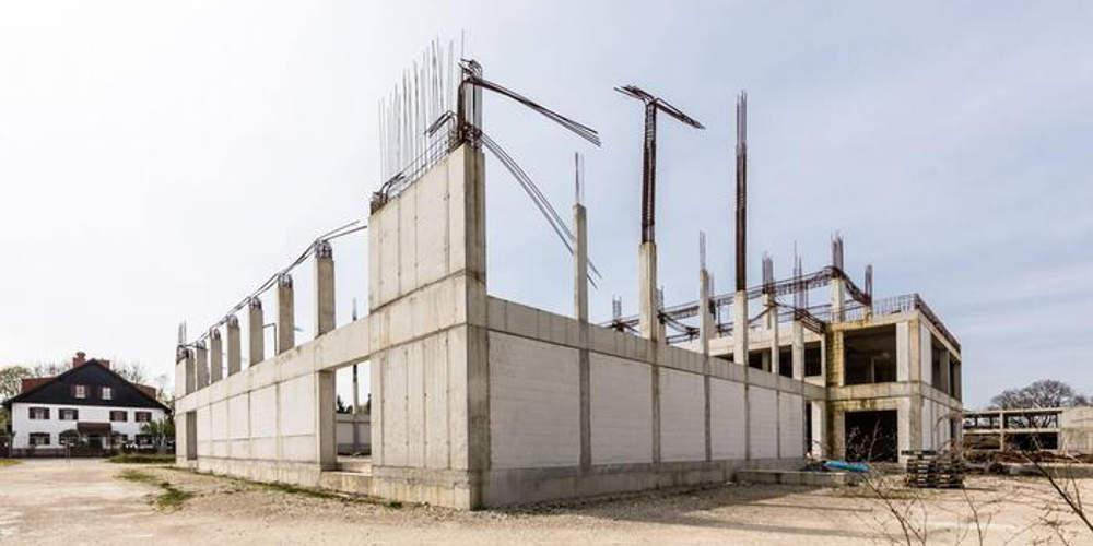 Υπό κατεδάφιση το ημιτελές ελληνικό σχολείο του Μονάχου