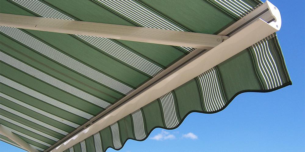 Πώς θα μετατρέψεις τη χειροκίνητη τέντα σου σε ηλεκτρική;