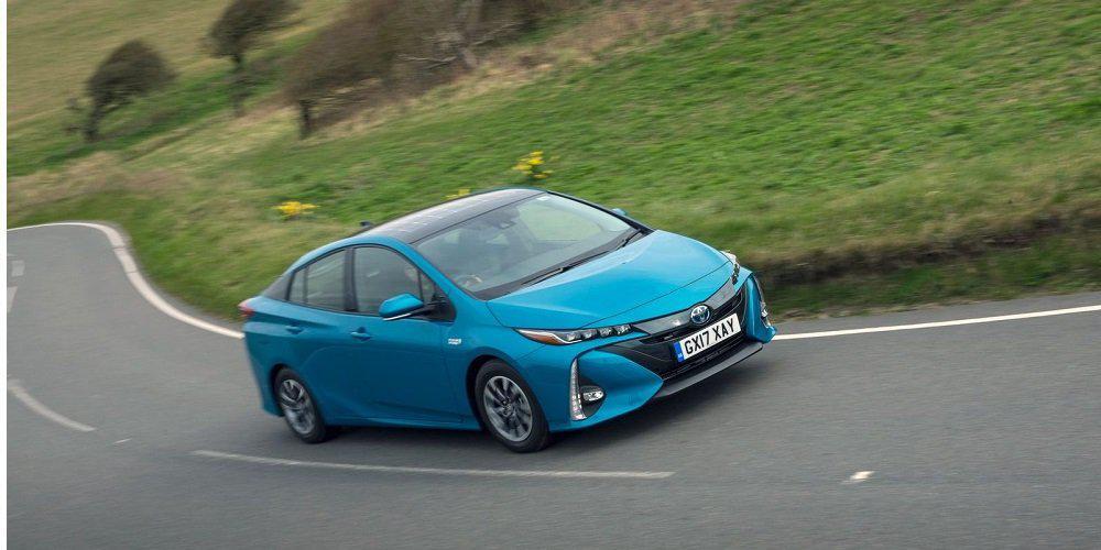 Η Toyota μοιράζεται την υβριδική της τεχνολογία με άλλες εταιρείες χωρίς αμοιβή