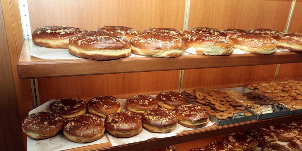 Περίπου 7,5 εκατομμύρια τσουρέκια θα καταναλωθούν για το Πάσχα στην Ρουμανία