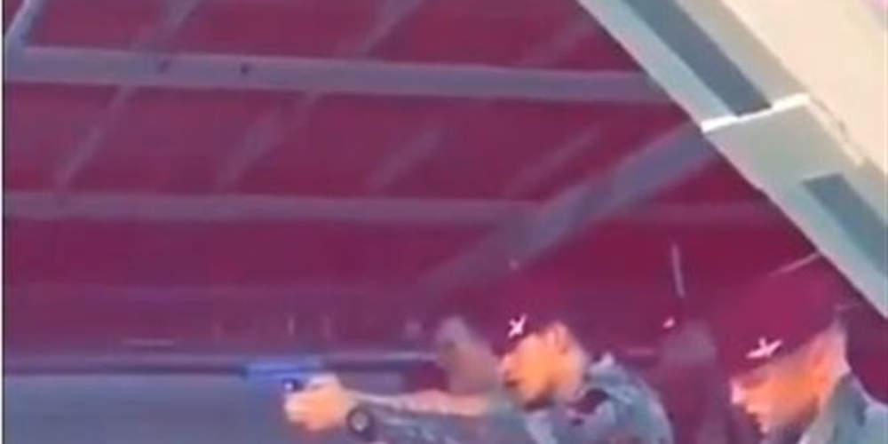 Σάλος στη Βρετανία: Στρατιώτες πυροβολούν στόχους με το πρόσωπο του Κόρμπιν! [βίντεο]