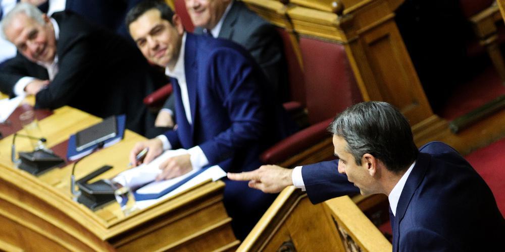 Στο καναβάτσο… ο Τσίπρας για Πολάκη, Μάτι και κότερο από το στενό μαρκάρισμα Μητσοτάκη