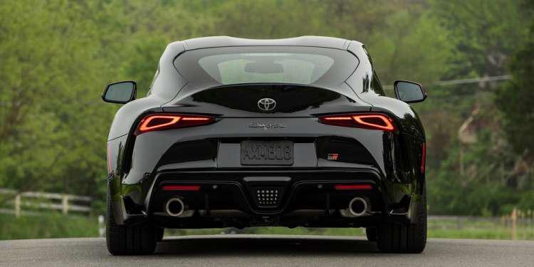 Το νέο Toyota Supra αποδίδει πάνω από 335 ίππους