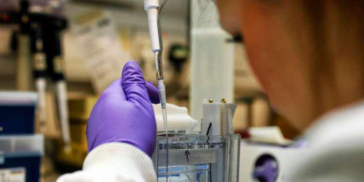 Μειωμένα τα περιστατικά του AIDS στην Ελλάδα το α’ δεκάμηνο του 2019