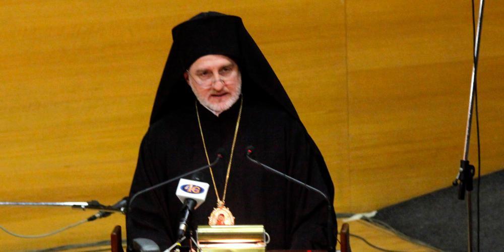 Στη Χίο ο Αρχιεπίσκοπος Αμερικής Ελπιδοφόρος - Οικονομική βοήθεια