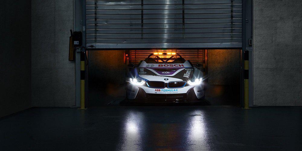 H BMW κατασκεύασε ένα μοναδικό i8 "Speedster" ως αυτοκίνητο ασφαλείας της Formula E