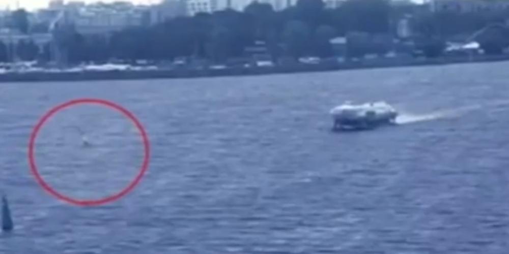 Βίντεο σοκ: 18χρονος σέρφερ εθνικής ομάδας σκοτώθηκε όταν συγκρούστηκε με «ιπτάμενο δελφίνι»