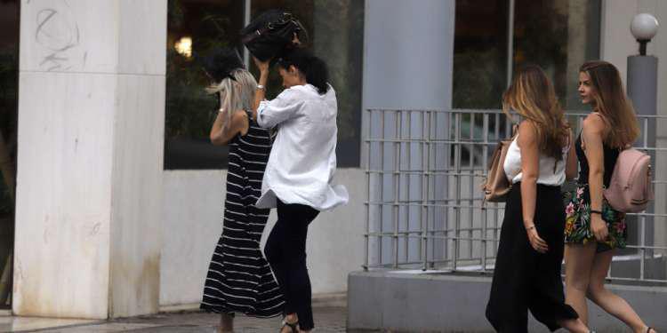 Καιρός Πρόγνωση καιρού: Πρόσκαιρη βελτίωση - Βροχές και καταιγίδες από το απόγευμα