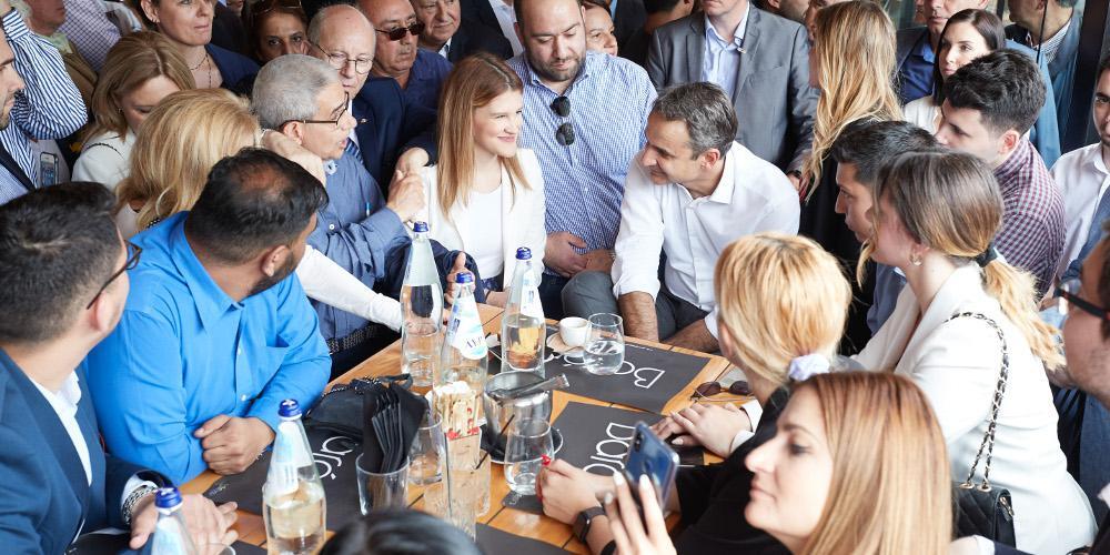 «Ηπιοι τόνοι, όχι αλαζονεία, όχι έπαρση» η στρατηγική της ΝΔ μέχρι τις εθνικές κάλπες