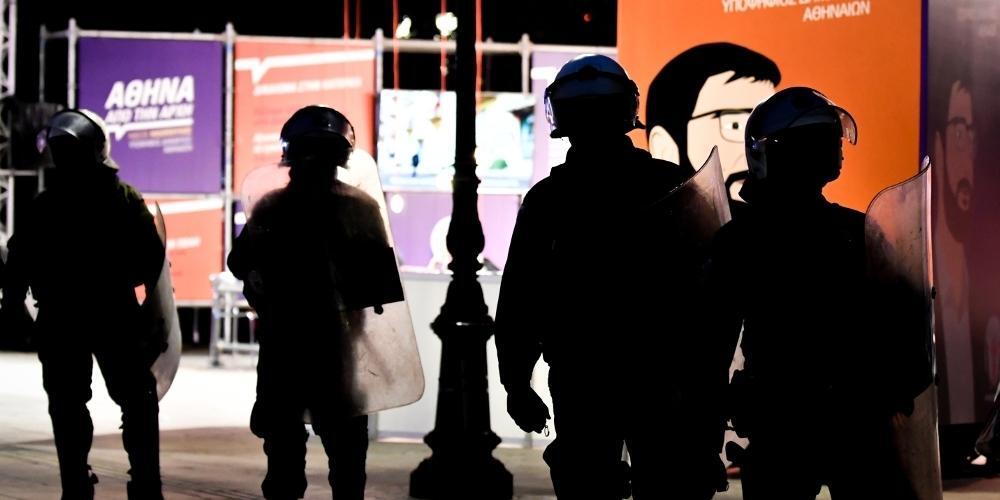 Επεισόδια στο κέντρο της Αθήνας λίγο μετά την πορεία για τον Κουφοντίνα