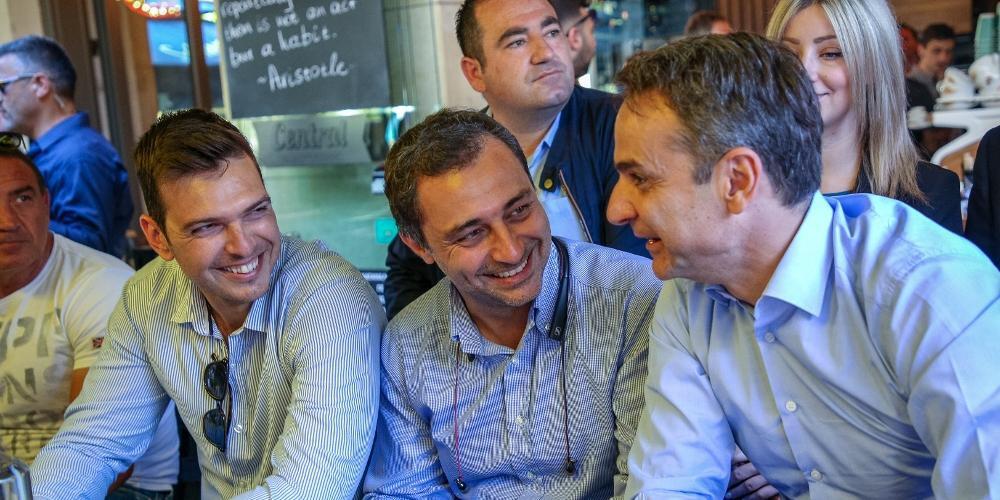 Σε στέκι… του ΣΥΡΙΖΑ θα συναντηθεί ο Μητσοτάκης με δημοσιογράφους – Στο Κερατσίνι ο Τσίπρας