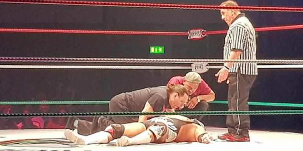 Τραγωδία: Παλαιστής άφησε την τελευταία του πνοή στον ρινγκ μετά από έμφραγμα [βίντεο]