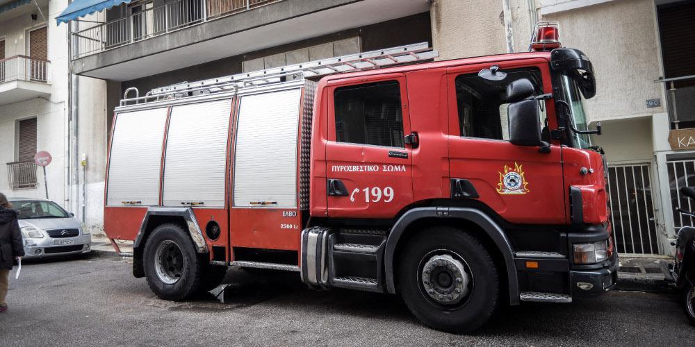 Έκρηξη σε διαμέρισμα στη Λιοσίων - Μία ηλικιωμένη τραυματίας