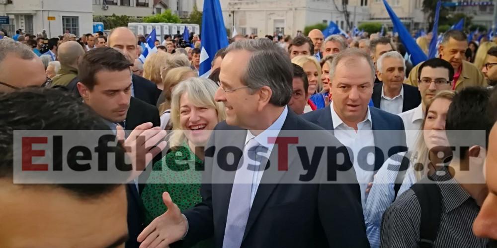 Θερμή υποδοχή σε Καραμανλή και Σαμαρά στην ομιλία Μητσοτάκη στην Θεσσαλονίκη [εικόνες]