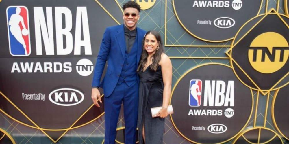 Το «τιτίβισμα» της συντρόφου του Γιάννη Αντετοκούνμπο [εικόνα]