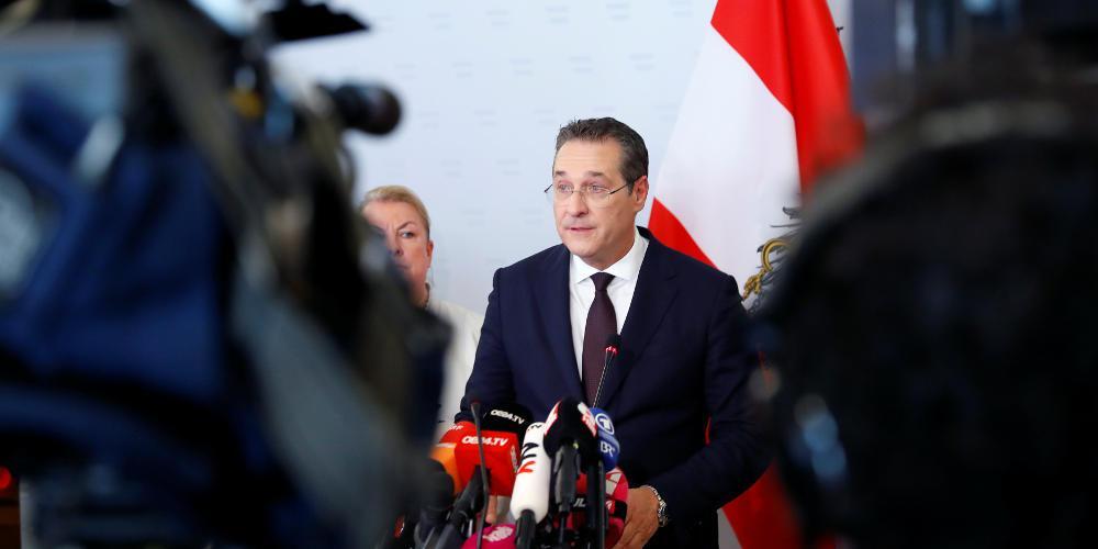 Στην αντεπίθεση ο Στράχε: Κάνει μήνυση σε Spiegel και Süddeutsche Zeitung