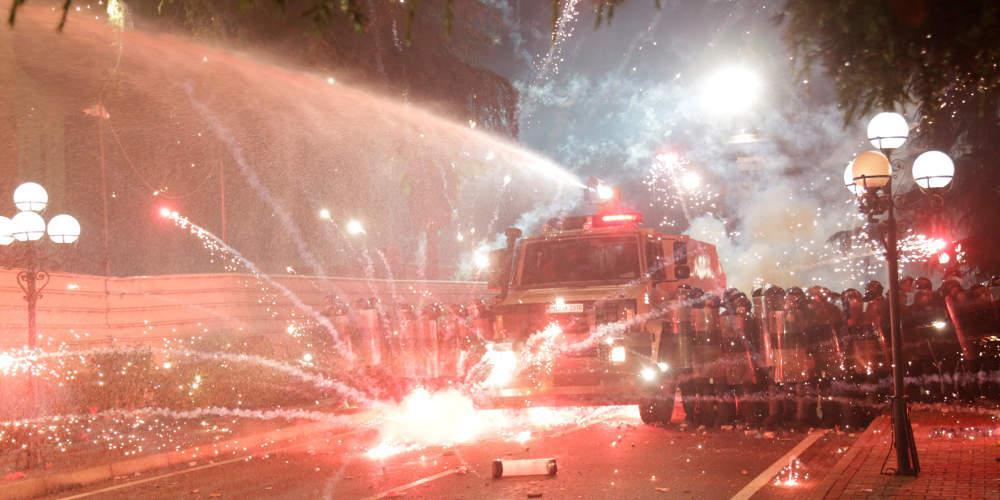 Χάος στην Αλβανία: Ο Ράμα καθαιρεί τον πρόεδρο – Κατηγορούν το κυβερνών κόμμα για σχέσεις με το έγκλημα