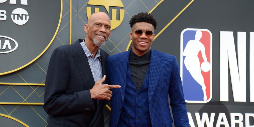 Ο Αμντούλ Τζαμπάρ αποθέωσε τον Γιάννη Αντετοκούνμπο στα NBA Awards 2019